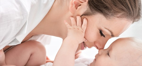 La relazione madre-bambino: lo sguardo della madre e il ruolo dei neuroni specchio